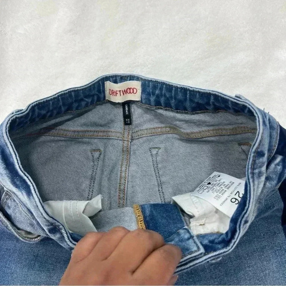 Driftwood Candace straight jeans size 26 - Picture 8 of 14